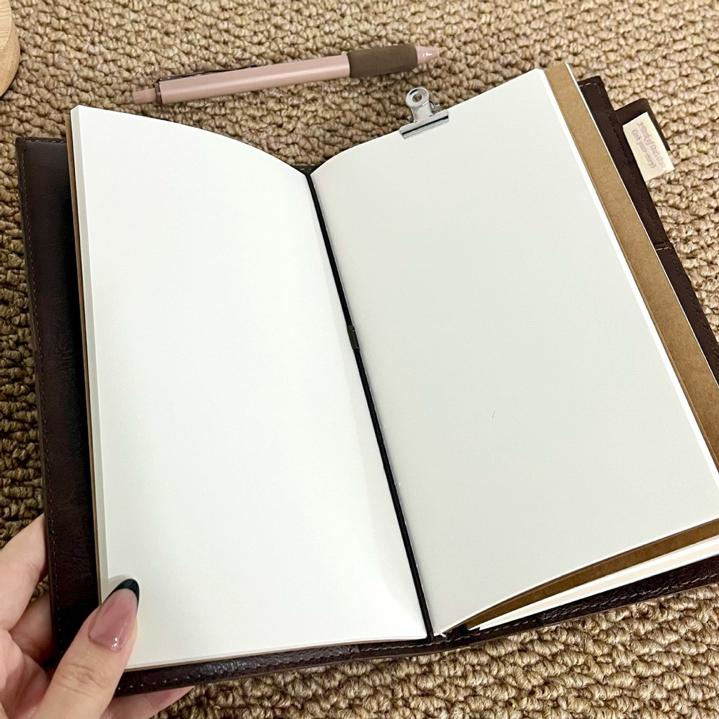 สมุดบันทึกสวนลายลายนูน สมุดบัน - Black Clover Grimoire บทวิจารณ์และราคา
