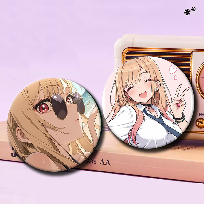 พินเคลือบลายการ์ตูนอนิเมะน่ารั - Anime Cosplay Idea บทวิจารณ์และราคา